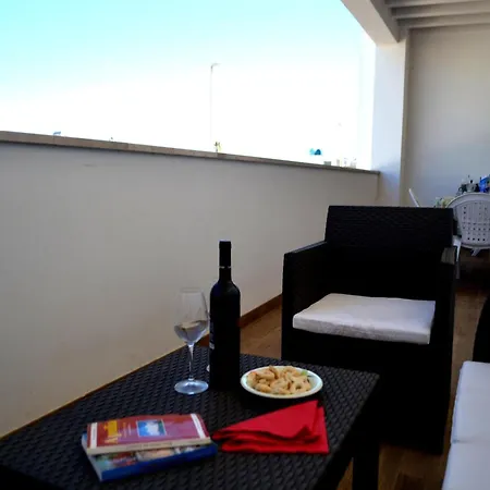 Sabi Con Balcone Ampio Ed Abitabile A *
