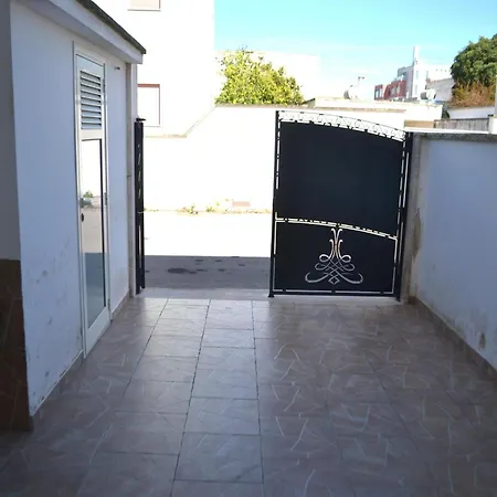 Sabi Con Balcone Ampio Ed Abitabile A